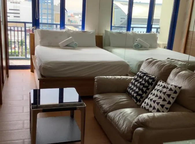 Homey Staycation @ Sea Residences 马尼拉